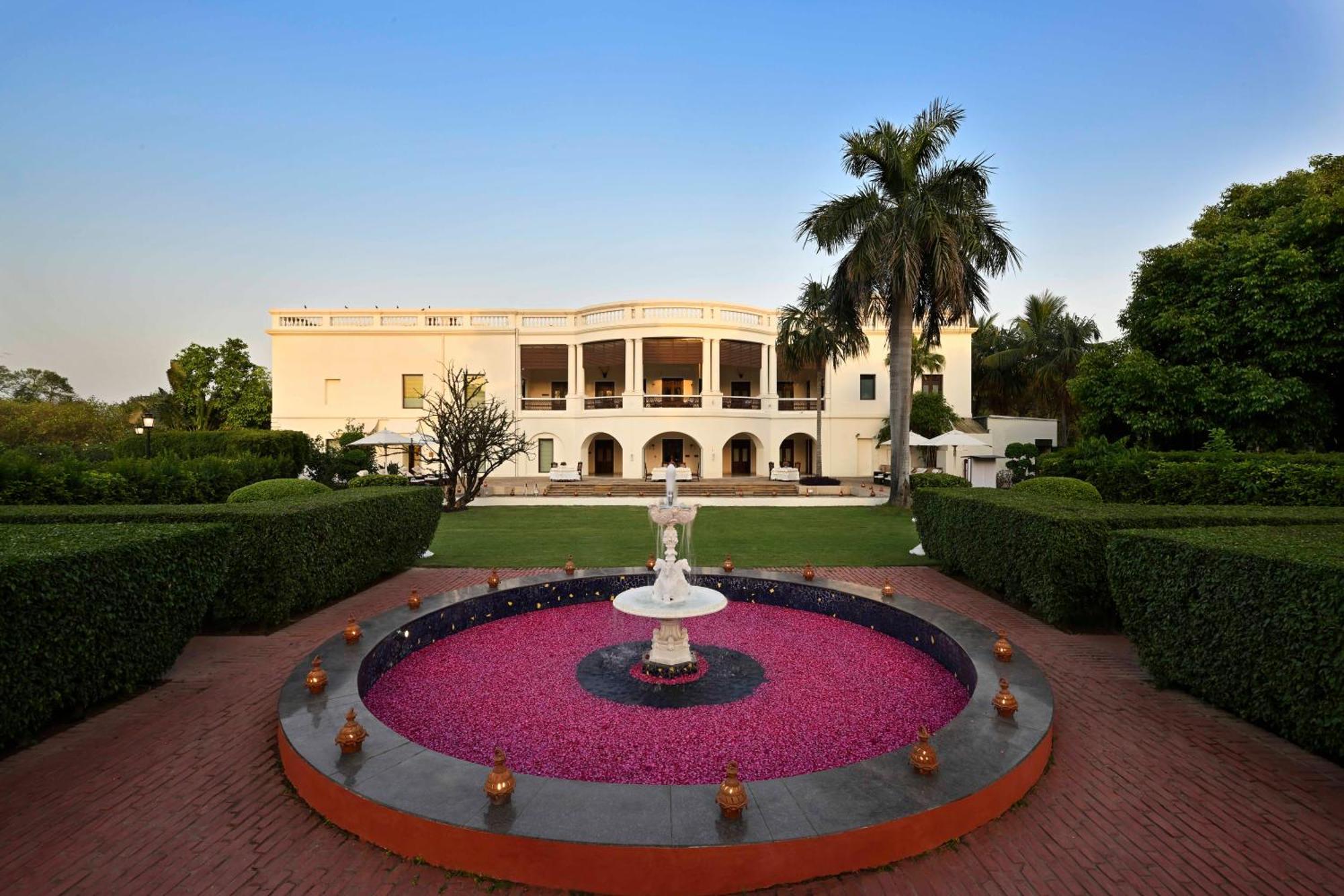 Taj Nadesar Palace Варанасі Екстер'єр фото